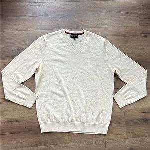 Banana Republic V neck merino Wool Sweater ! Large